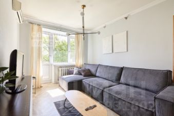 3-комн.кв., 53 м², этаж 4
