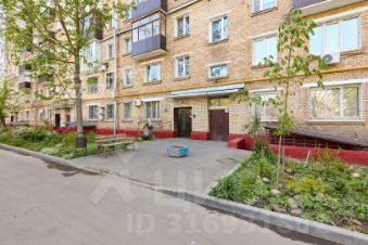 3-комн.кв., 53 м², этаж 4