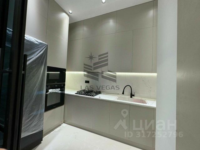 3-комн., 140 м², 8/11 этаж