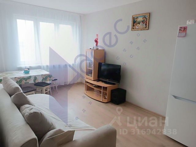 1-комн., 42 м², 8/10 этаж