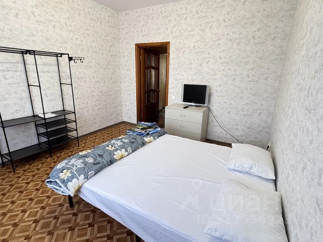 3-комн., 80 м², 1/1 этаж