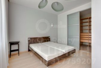 2-комн.кв., 72 м², этаж 7