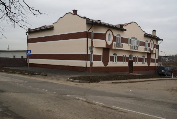 Отдельно стоящее здание на ул. Вокзальная, 10
