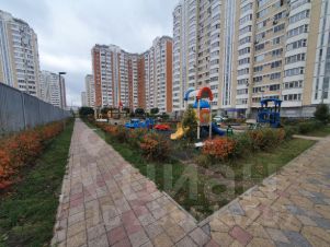 2-комн.кв., 60 м², этаж 13