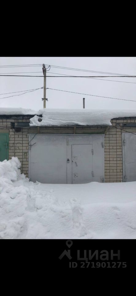 Продается гараж в Липецке, площадь 19 кв.м. Кирпичное строение, металлические ворота, удобный подъезд. Отличное состояние.