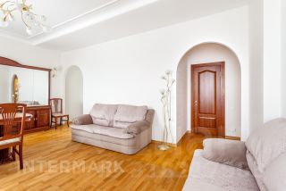 2-комн.кв., 74 м², этаж 10