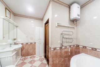 2-комн.кв., 74 м², этаж 10