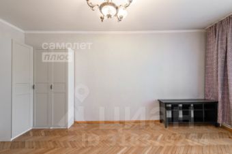 2-комн.кв., 76 м², этаж 2
