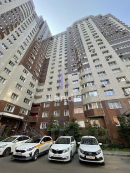 2-комн.кв., 47 м², этаж 19