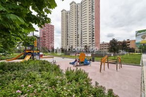 2-комн.кв., 61 м², этаж 15