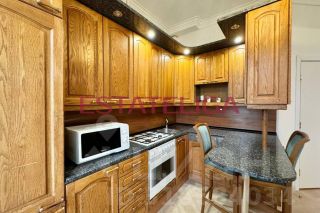 2-комн.кв., 65 м², этаж 3