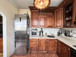3-комн.кв., 72 м², этаж 4