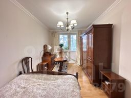 3-комн.кв., 72 м², этаж 4