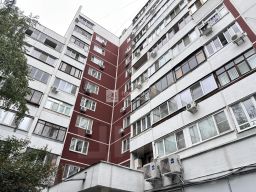 3-комн.кв., 72 м², этаж 4