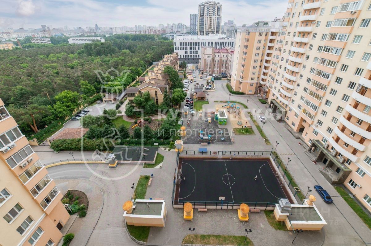 3-комн. кв., р-н Центр, Екатеринбург