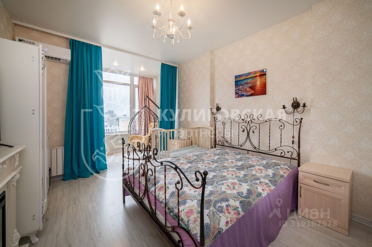 3-комн. кв., р-н Центр, Екатеринбург