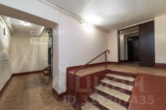 2-комн.кв., 76 м², этаж 2