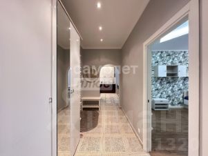 2-комн.кв., 83 м², этаж 4