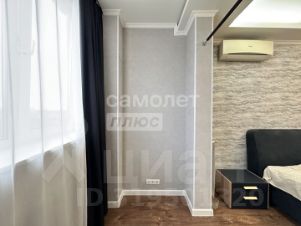 2-комн.кв., 83 м², этаж 4