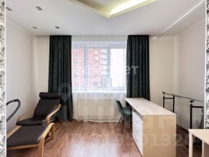 2-комн.кв., 83 м², этаж 4