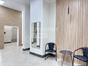 2-комн.кв., 83 м², этаж 4