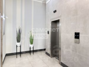 2-комн.кв., 83 м², этаж 4