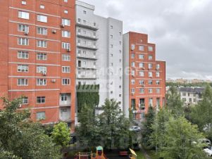 2-комн.кв., 83 м², этаж 4