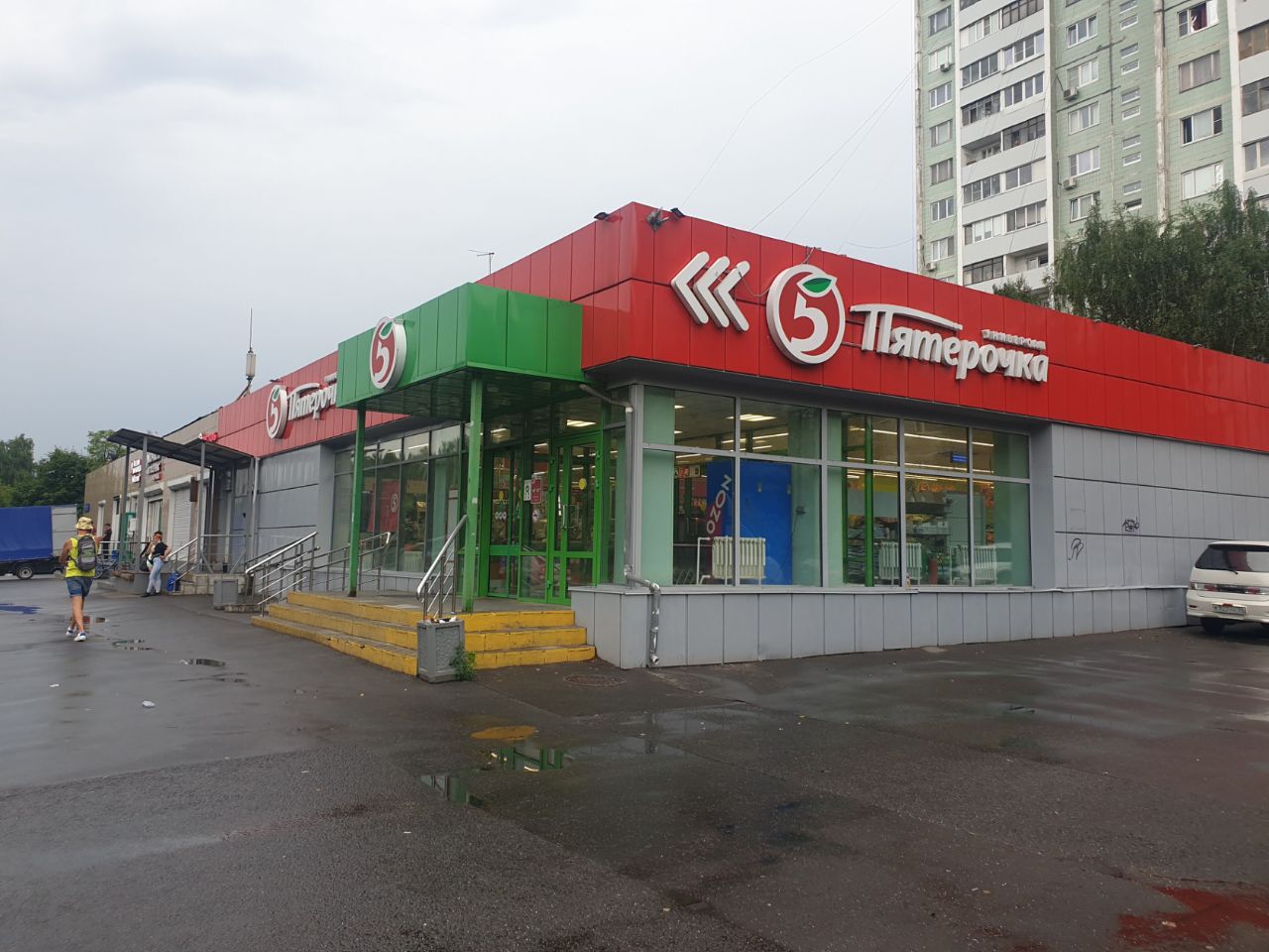 аренда помещений в ТЦ на Свободном проспекте, 1Б