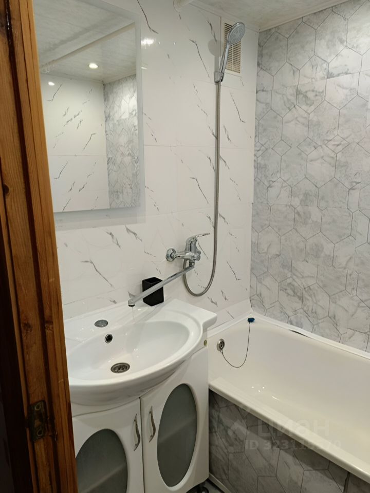 3-к кв. Белгородская область, Шебекино ул. Ленина, 105Б (72.0 м²)