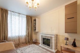 3-комн.кв., 80 м², этаж 4 3-комн.кв., 80 м², этаж 4