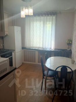 1-комн. кв 52 м2, 1/10 эт