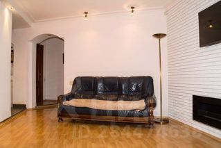 4-комн.кв., 110 м², этаж 8