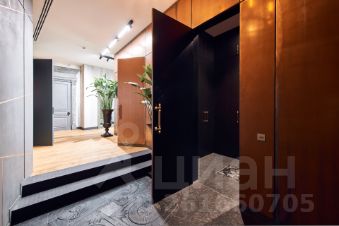 5-комн.апарт., 370 м², этаж 5