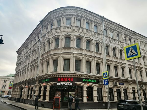 Административное здание в Старопанском переулке, 6