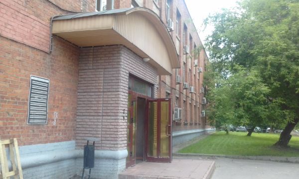 Офисное здание на ул. Бирюсинка, 6