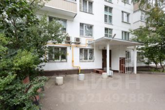 2-комн.кв., 47 м², этаж 2 2-комн.кв., 47 м², этаж 2