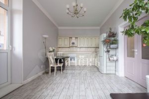 3-комн.кв., 77 м², этаж 6