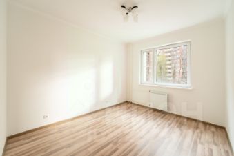 3-комн.кв., 77 м², этаж 2