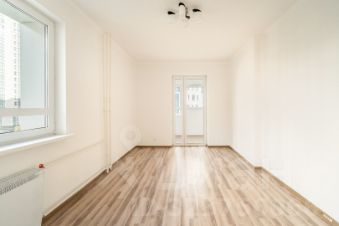 3-комн.кв., 77 м², этаж 2