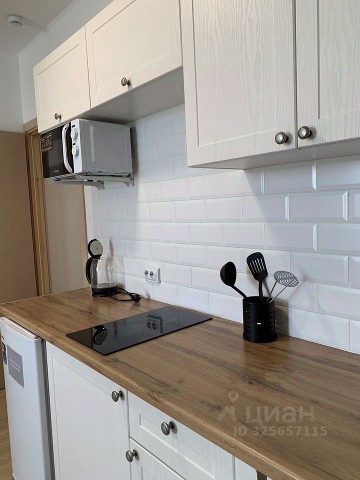 Студия Свердловская область, Екатеринбург ул. Дорожная, 18 (30.0 м²)