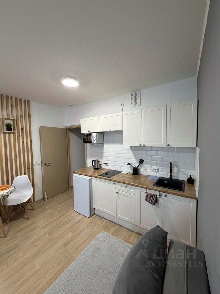 Студия Свердловская область, Екатеринбург ул. Дорожная, 18 (30.0 м²)