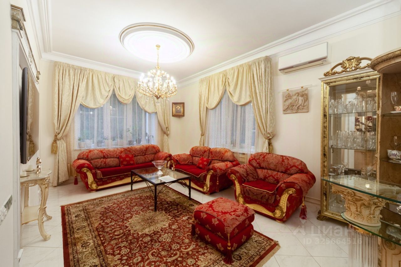 Продается4-этажныйдом,939м²