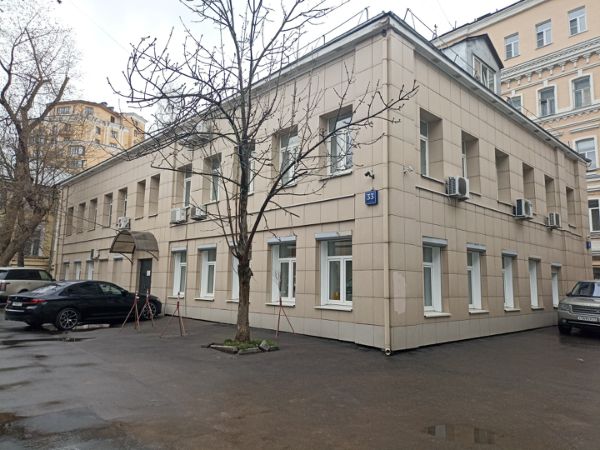 Отдельно стоящее здание на ул. Долгоруковская, 33с8