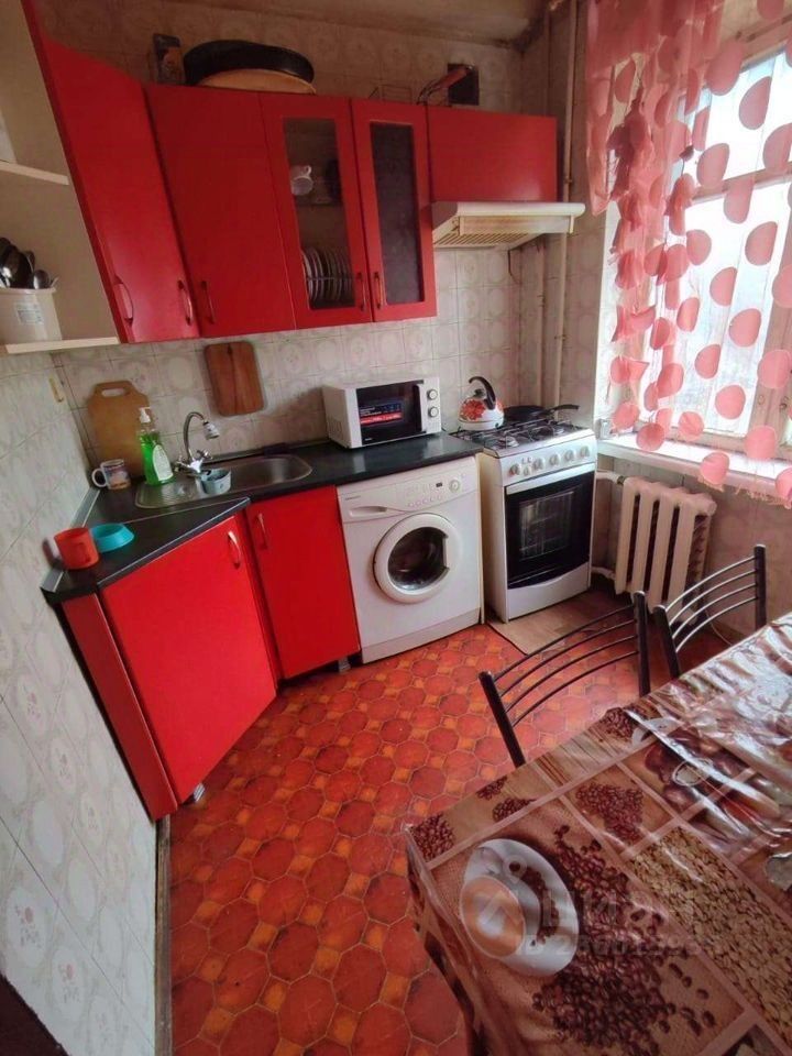 Продажа трехкомнатной квартиры 47м² Университетский пер., Ростов-на ...