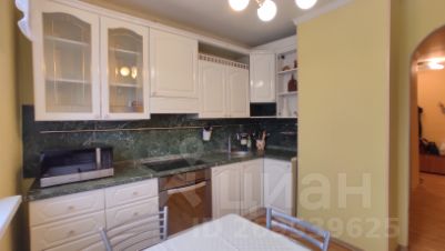 2-комн.кв., 65 м², этаж 12