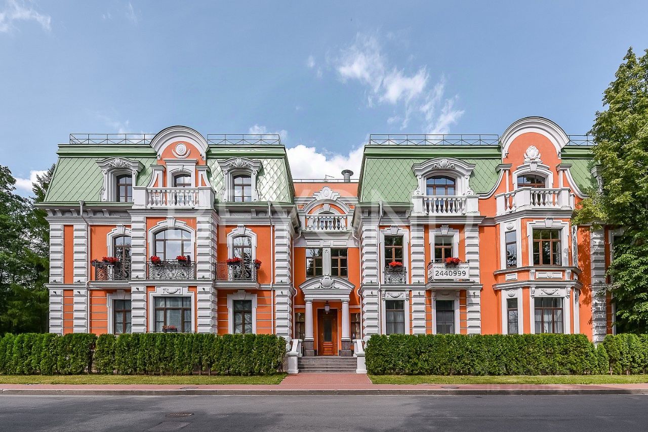 4-комн. кв., р-н Петроградский, Санкт-Петербург