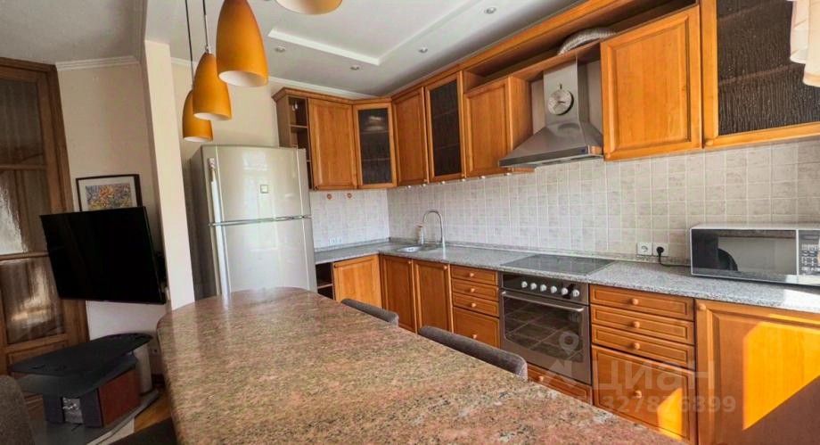 2-комн. кв., р-н Центральный, Новосибирск