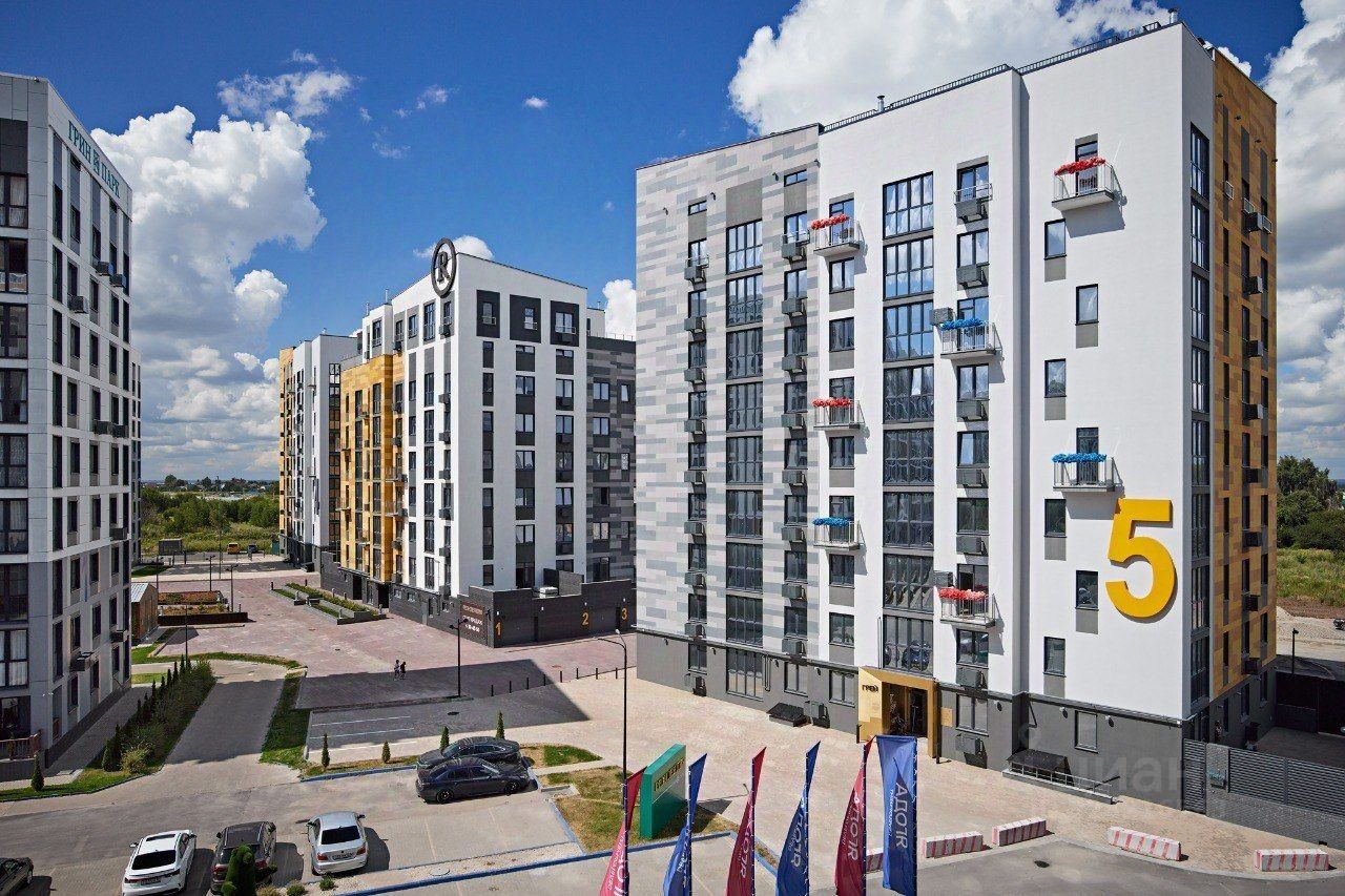 2-комн.кв., 72 м², 1/15 этаж