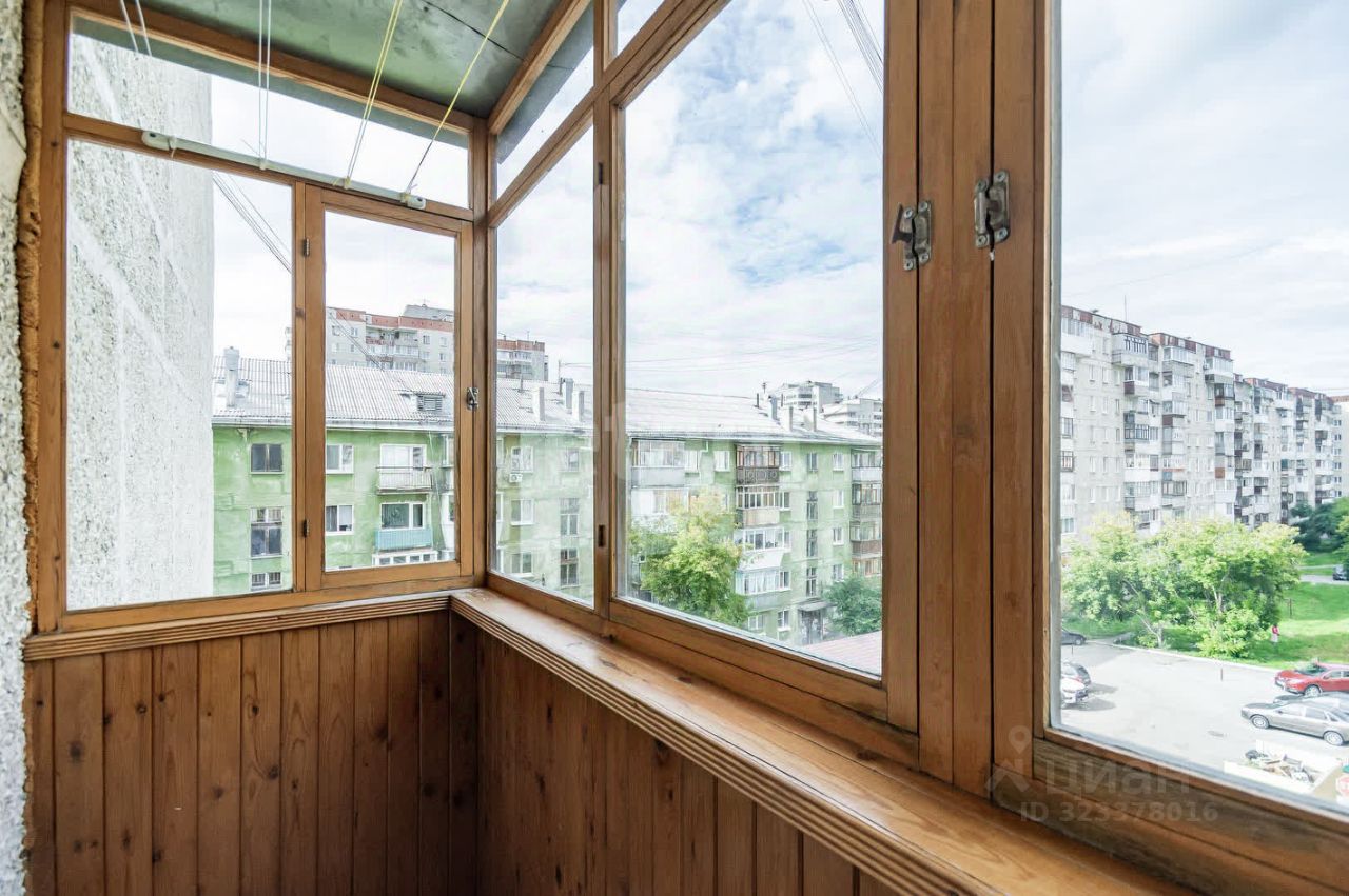 3-комн. кв., р-н Орджоникидзевский, Екатеринбург