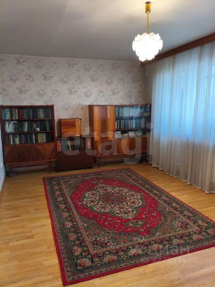 3-комн. кв., р-н Октябрьский, Екатеринбург
